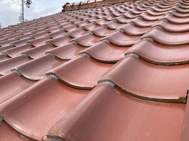 瓦の劣化やズレの点検